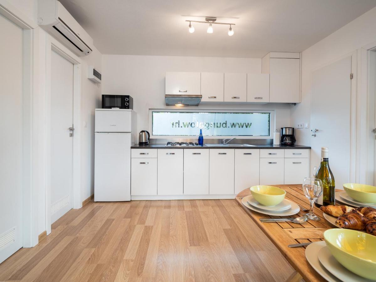 Mediteran Travel Mobile Homes Miran Pirovac Εξωτερικό φωτογραφία