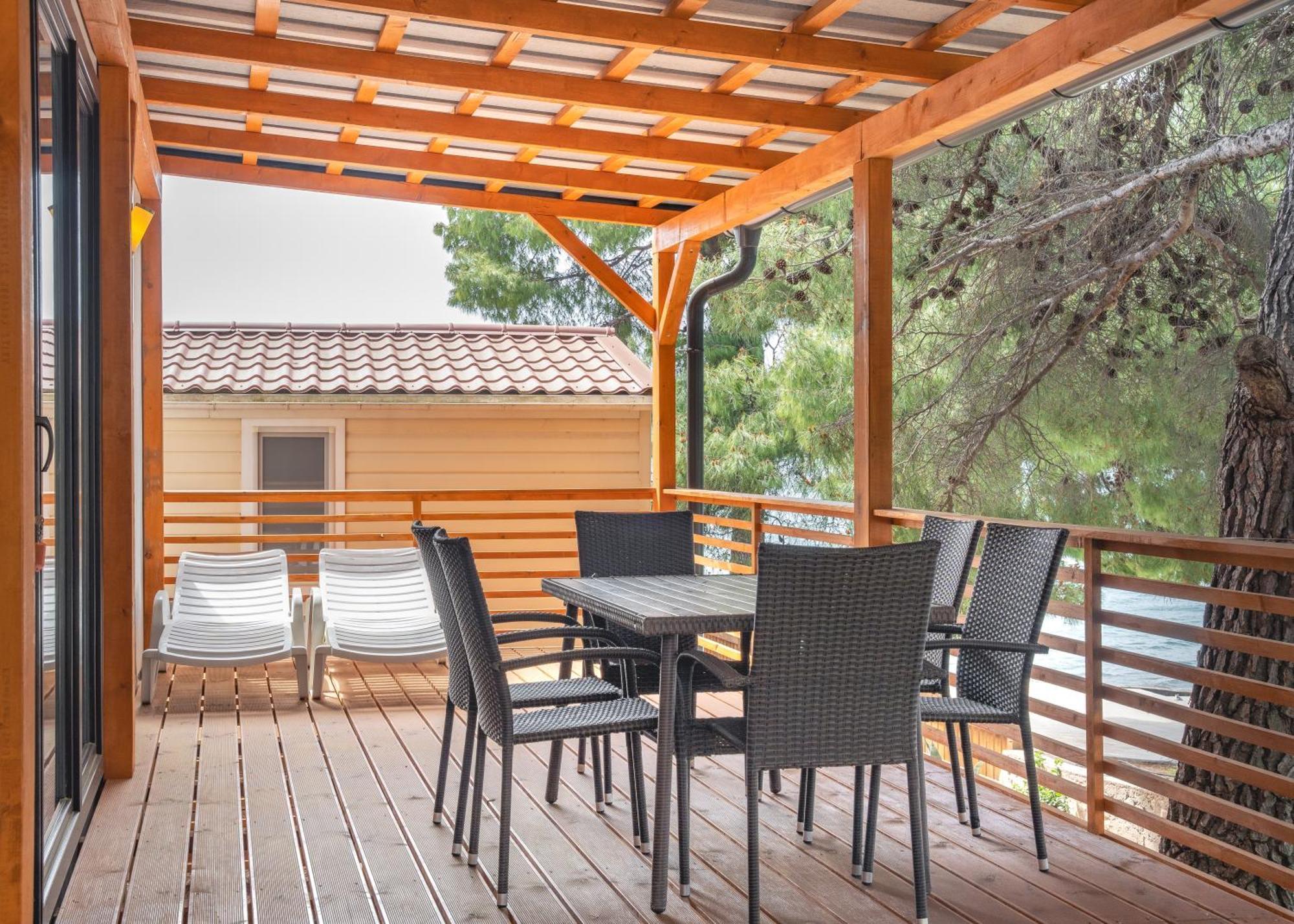 Mediteran Travel Mobile Homes Miran Pirovac Εξωτερικό φωτογραφία